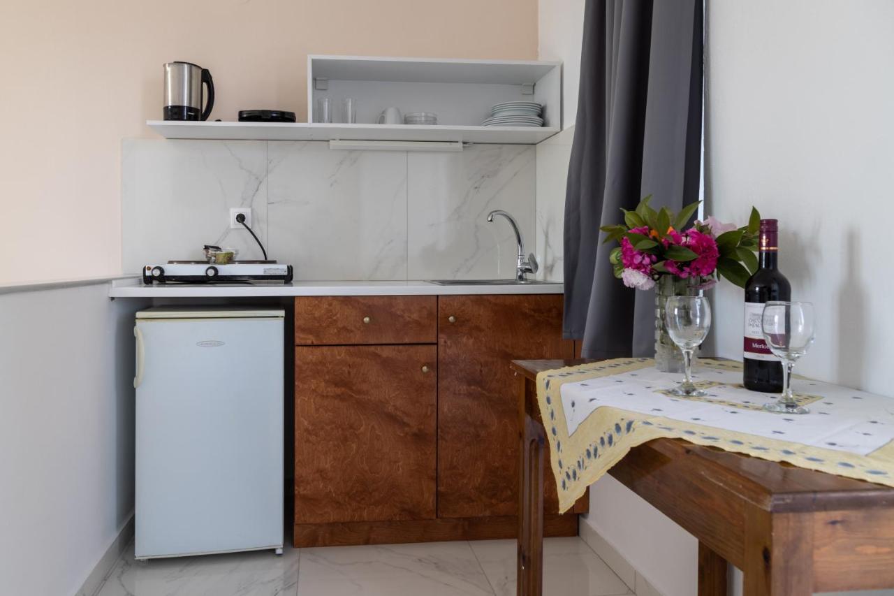 Miros Hotel Apartments Tigkaki  Luaran gambar