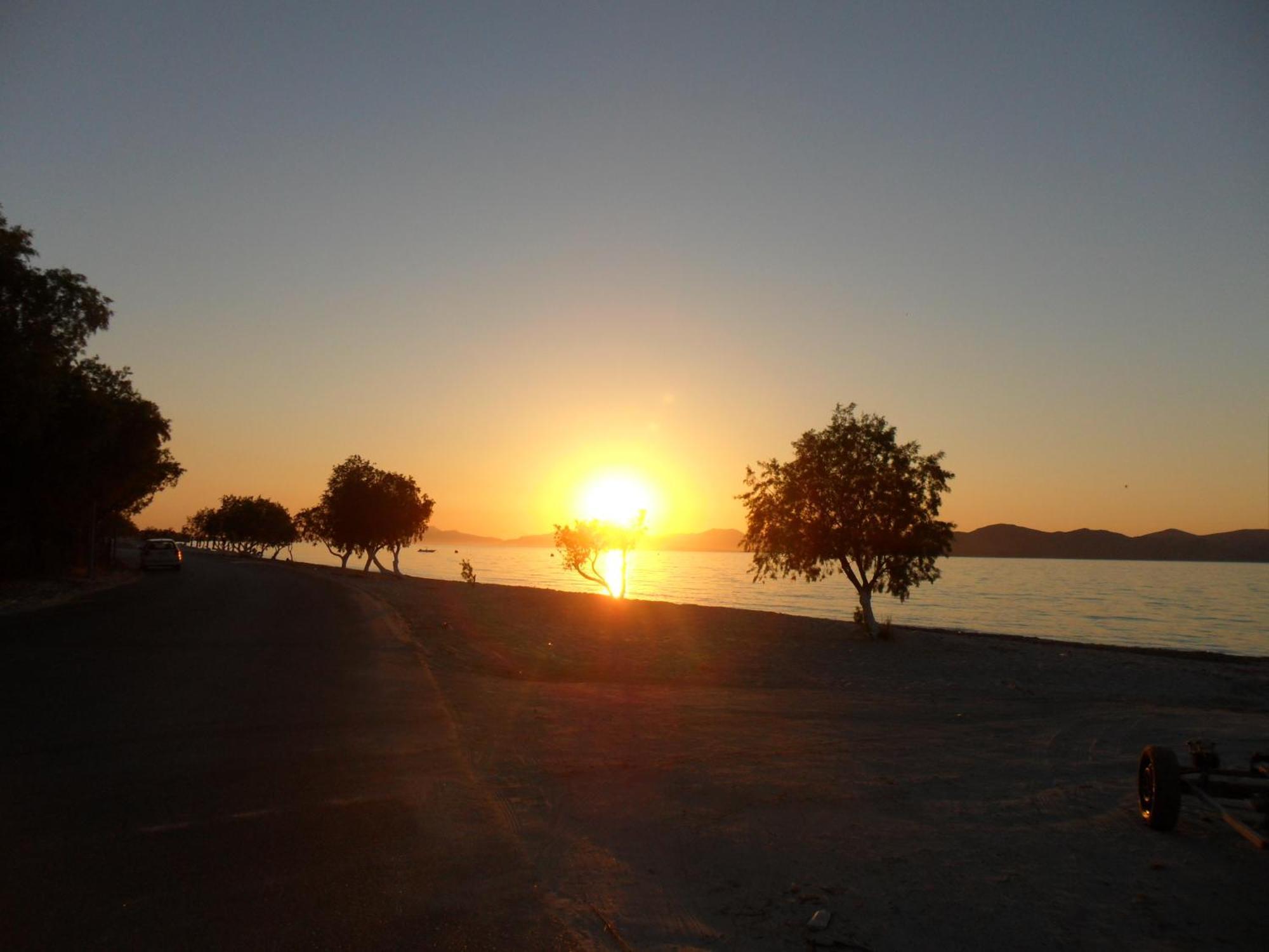Miros Hotel Apartments Tigkaki  Luaran gambar