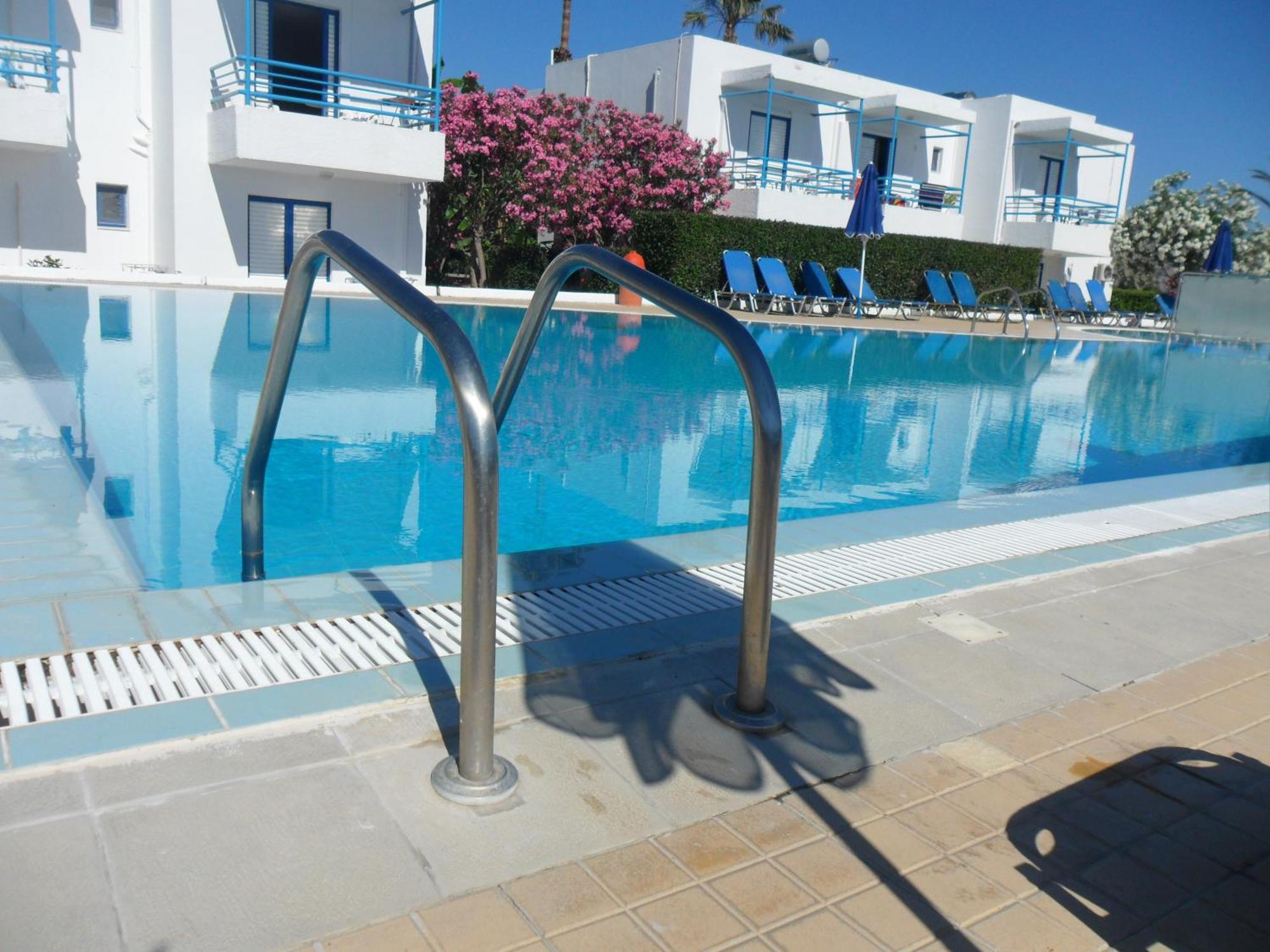 Miros Hotel Apartments Tigkaki  Luaran gambar